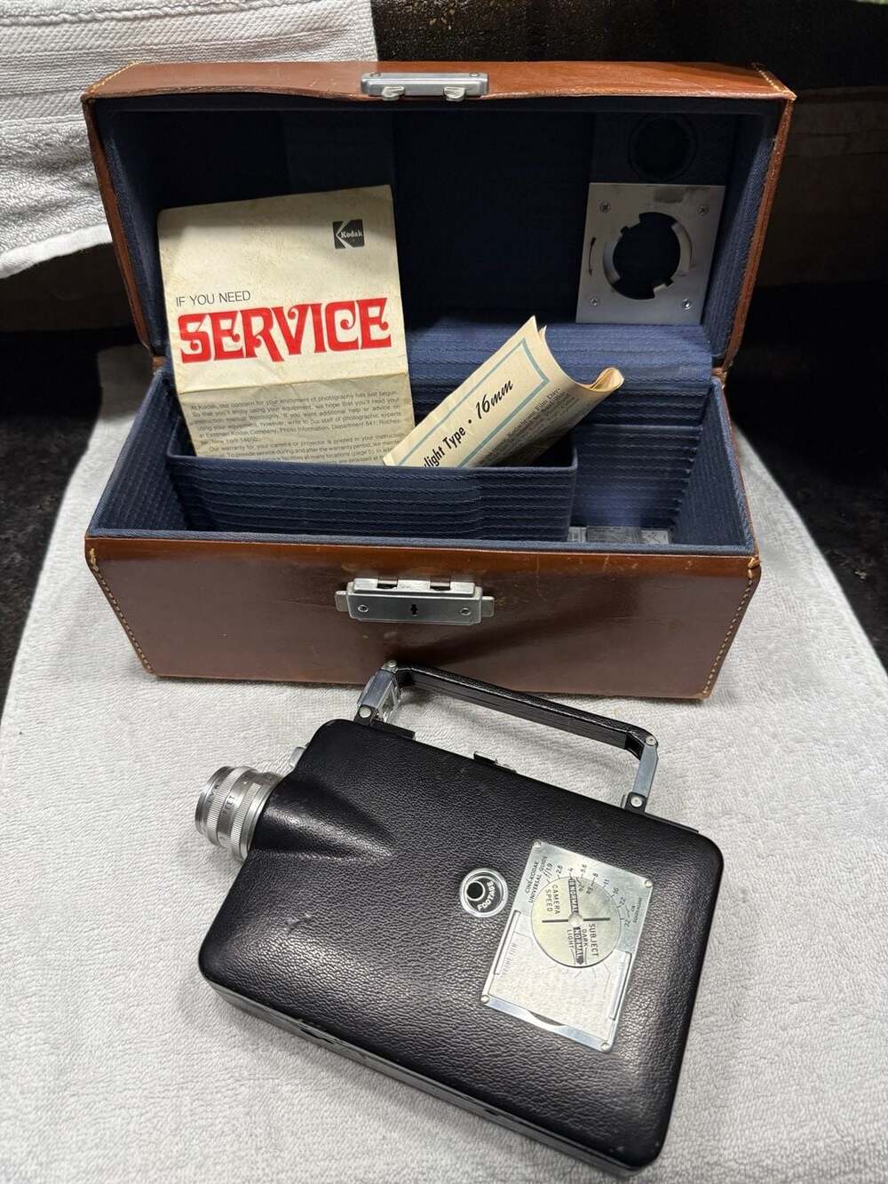 Vintage Cine-Kodak Magazine 16 Camera W/ Case